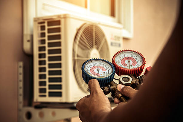Professional Heat Pump Repair technician working in Lathrop, CA